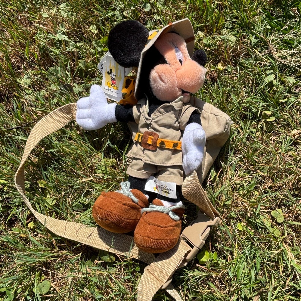 Disney Minnie safari NWT waist bag ✨